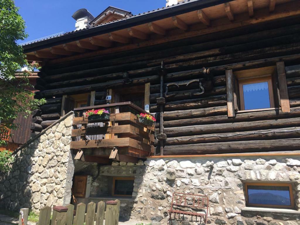 Mes Lastei Leilighet Campitello di Fassa Eksteriør bilde