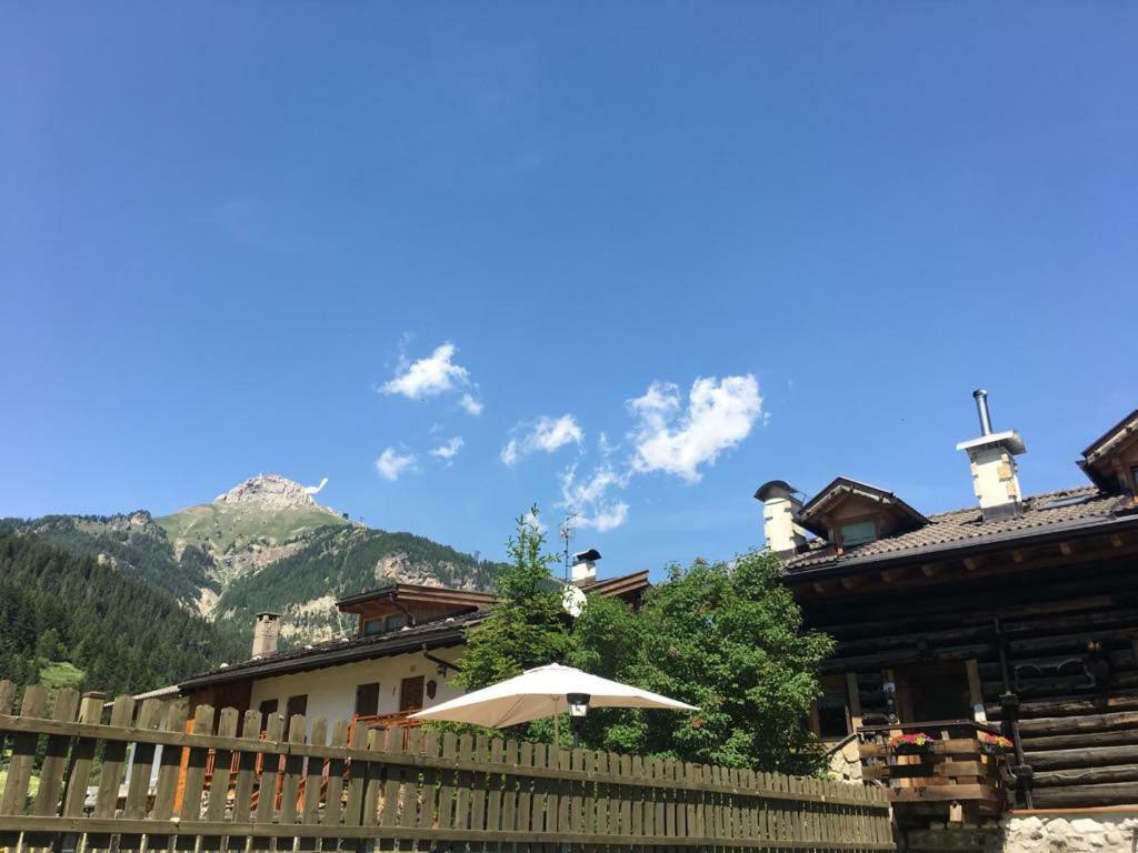 Mes Lastei Leilighet Campitello di Fassa Eksteriør bilde